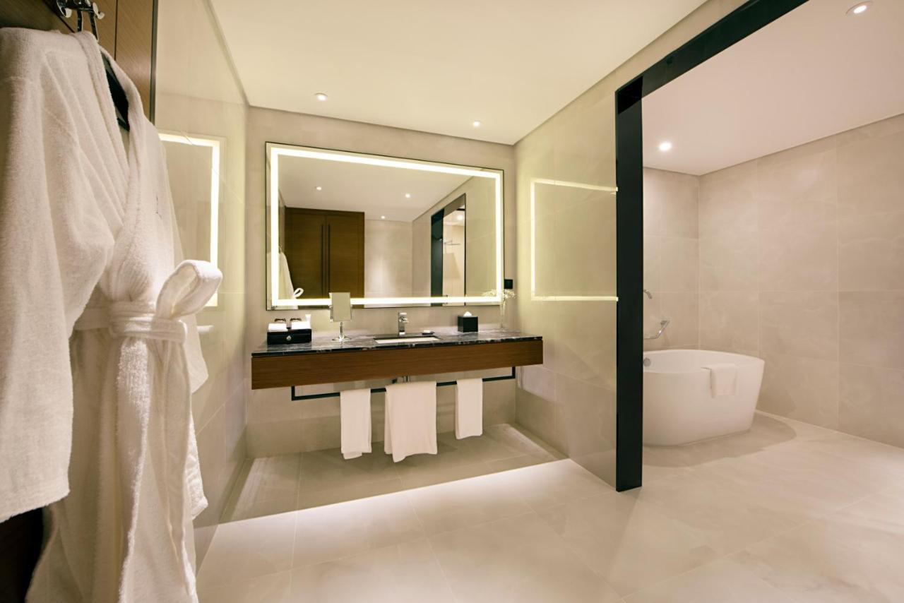 Asiana Grand Hotel Dubaj Kültér fotó Bathroom