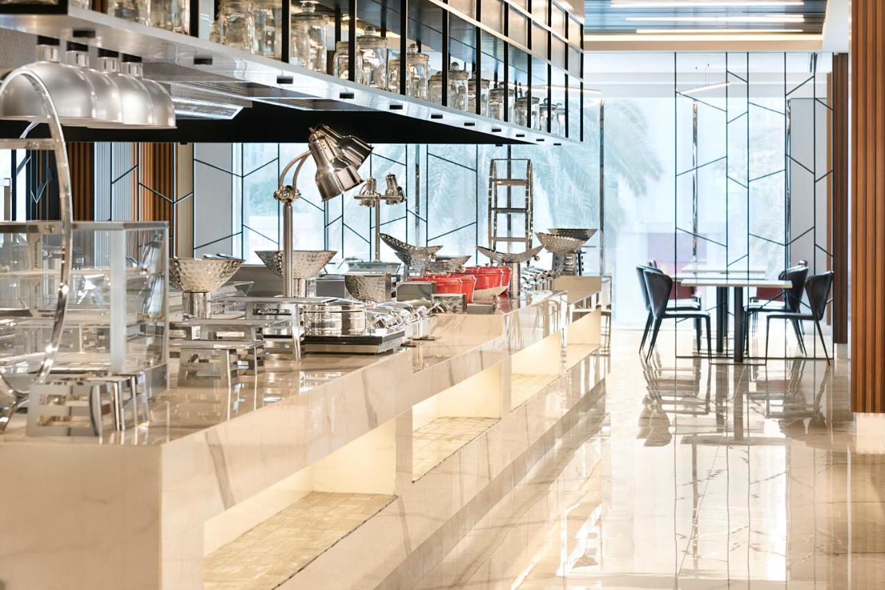 Asiana Grand Hotel Dubaj Kültér fotó The kitchen at the restaurant